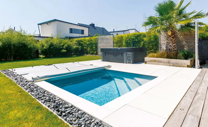 Swimmingpool in jeder Form und Größe